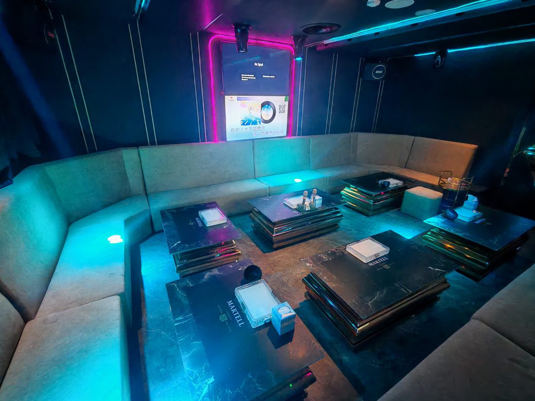 Butterfly KTV interior 3