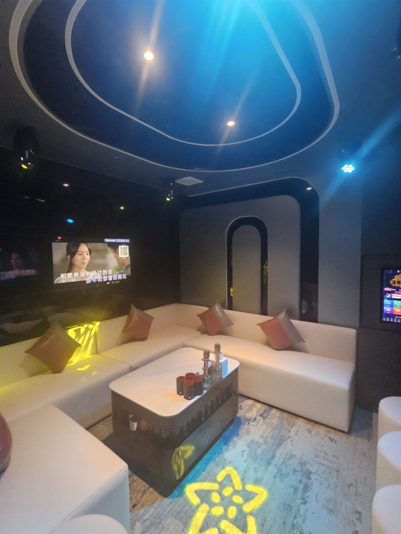 Paradise KTV interior 1