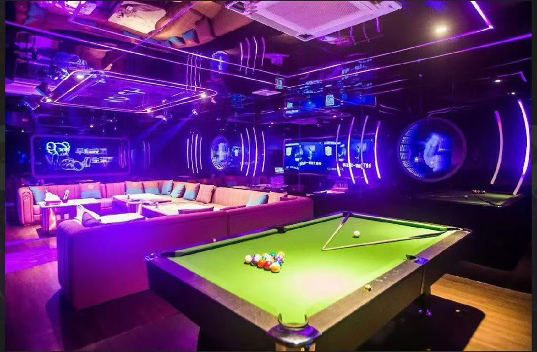 Rose Gold KTV interior 2
