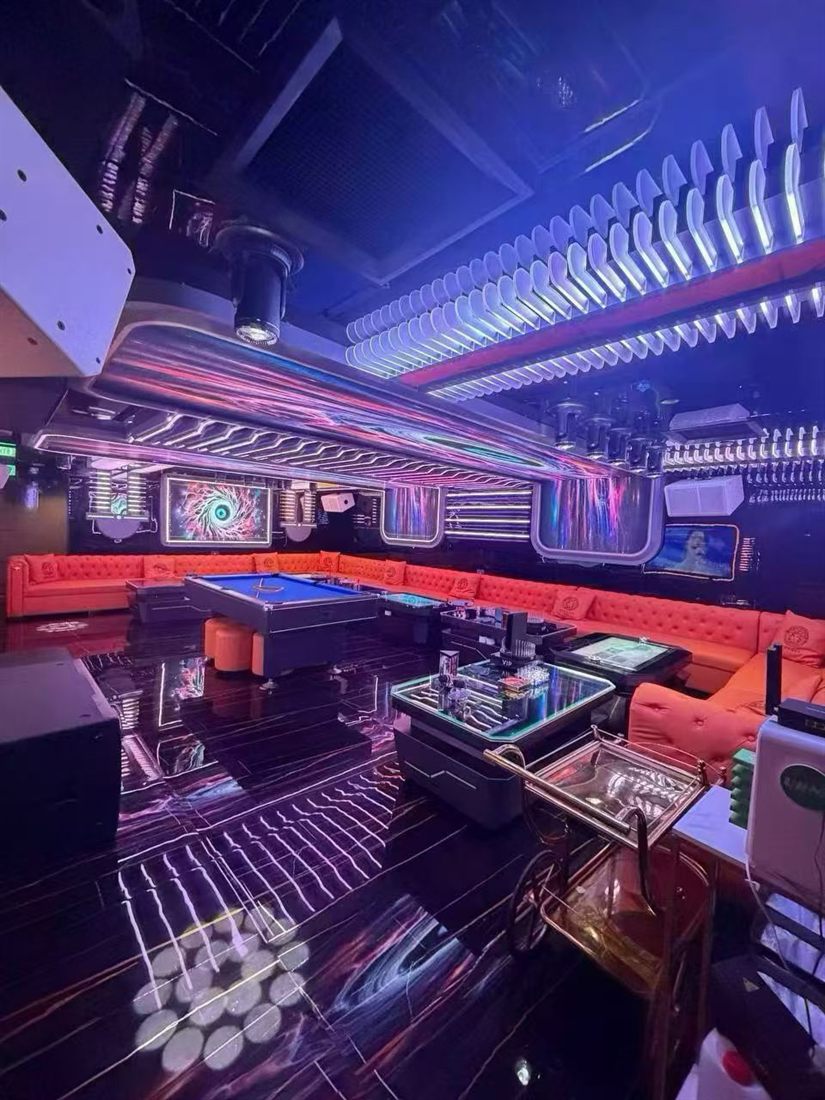 Rose Gold KTV interior 6